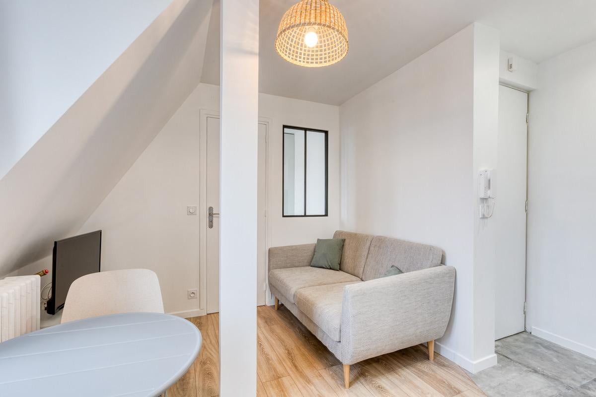 Flat Rue de Bagnolet in Paris