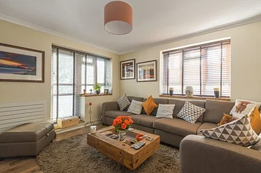 Flat Southlands Drive in Greater London