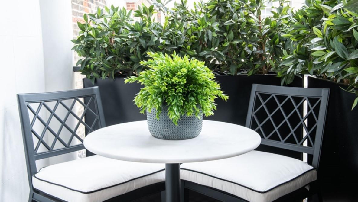 Flat Prince of Wales Terrace in Greater London