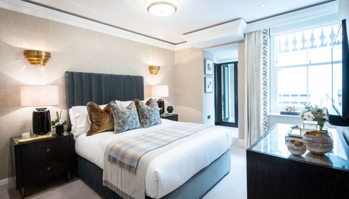Flat Prince of Wales Terrace in Greater London