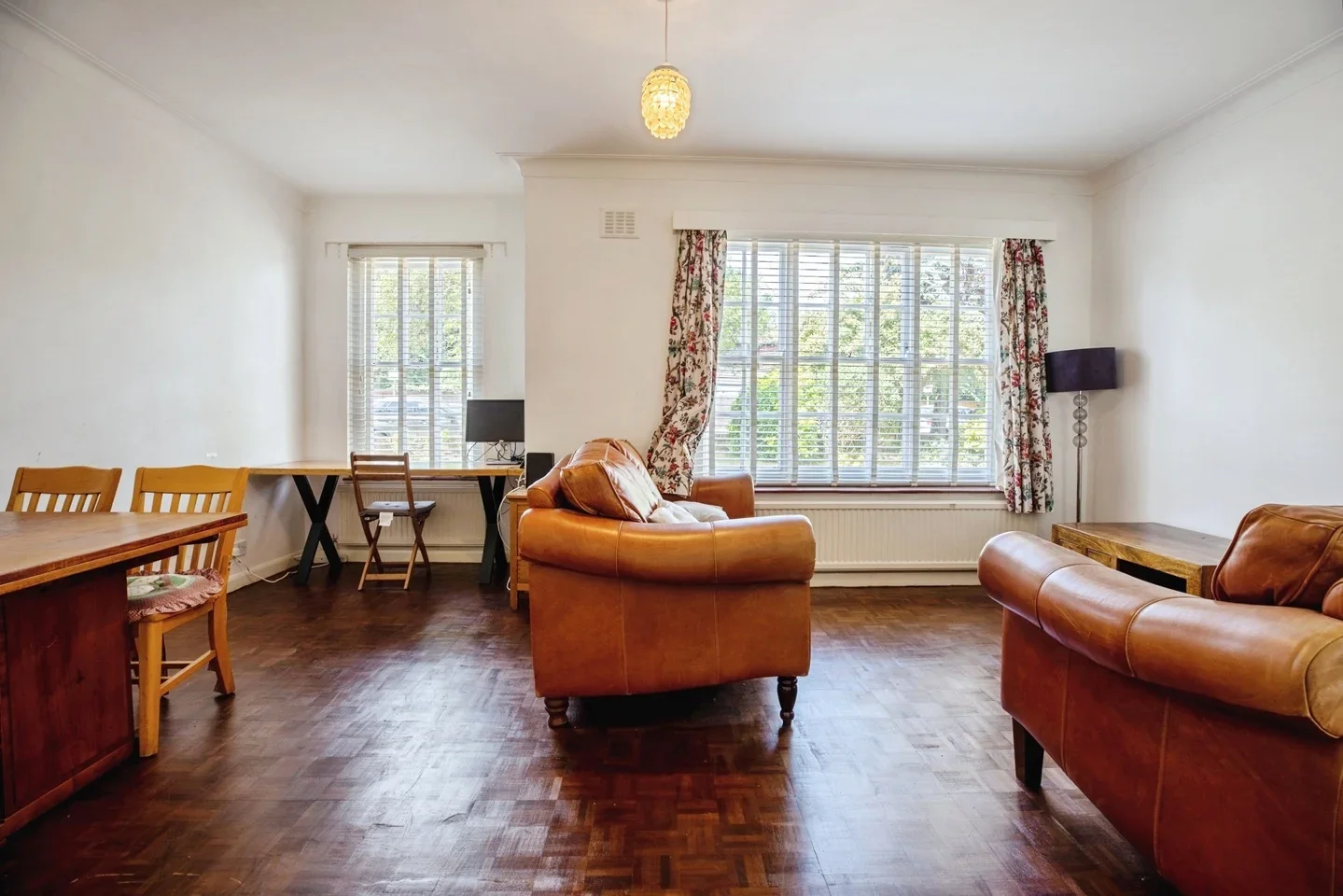 Flat Vanbrugh Fields in Greater London