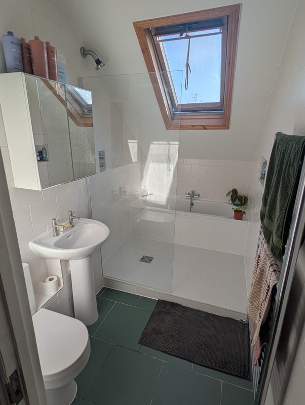 Room Regina Road in Greater London