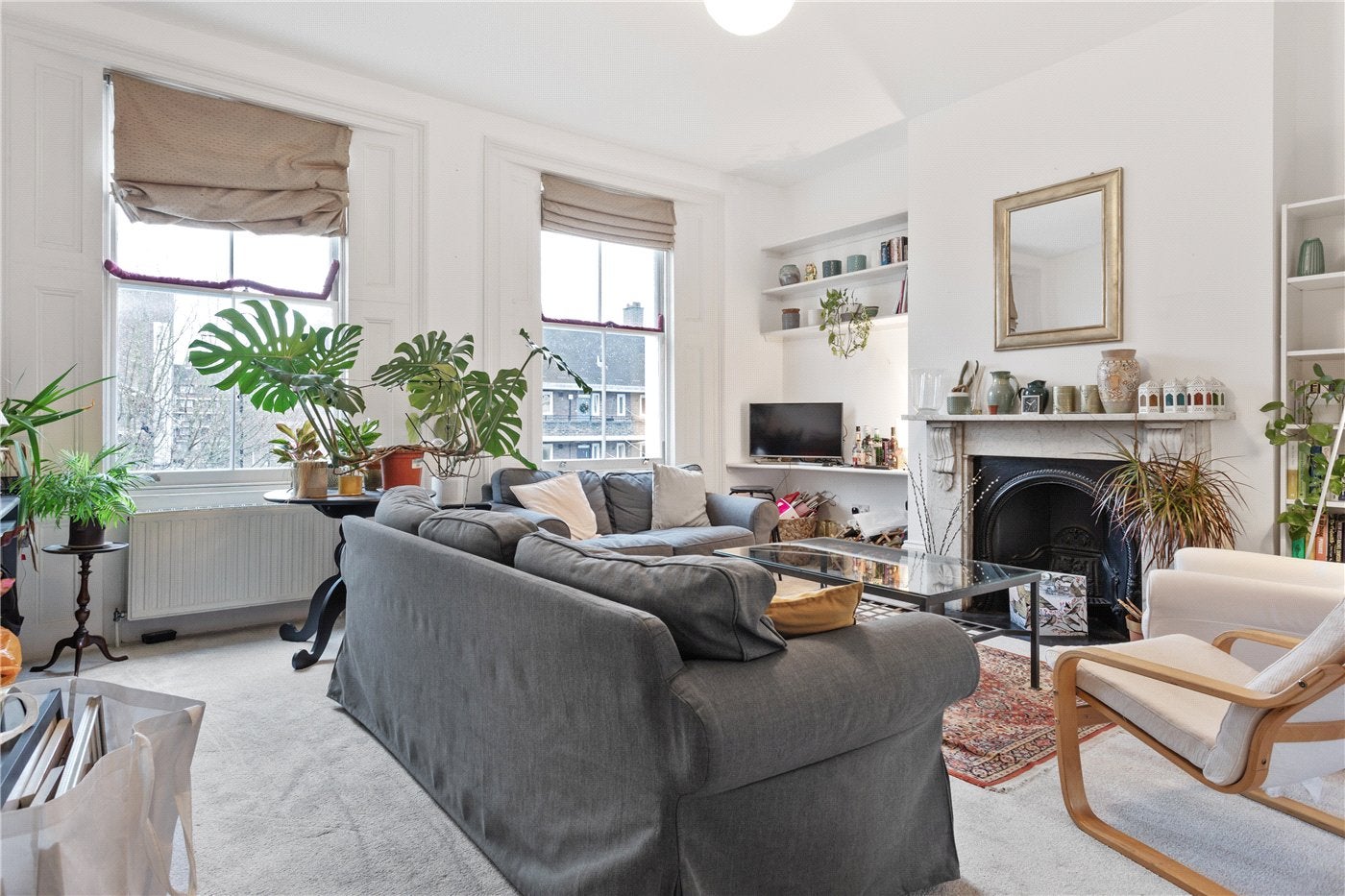 Flat Fentiman Road in Greater London