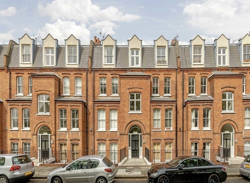 Flat Westville Road in Greater London
