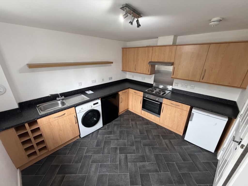 Flat Lloyd Court in Rutherglen