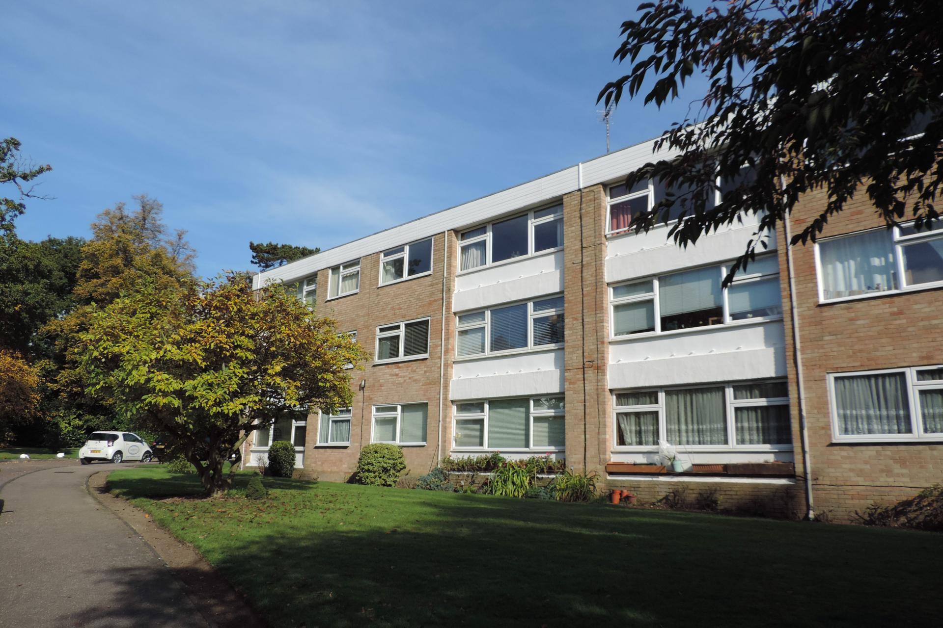 Flat Heathfield Close in Hertsmere