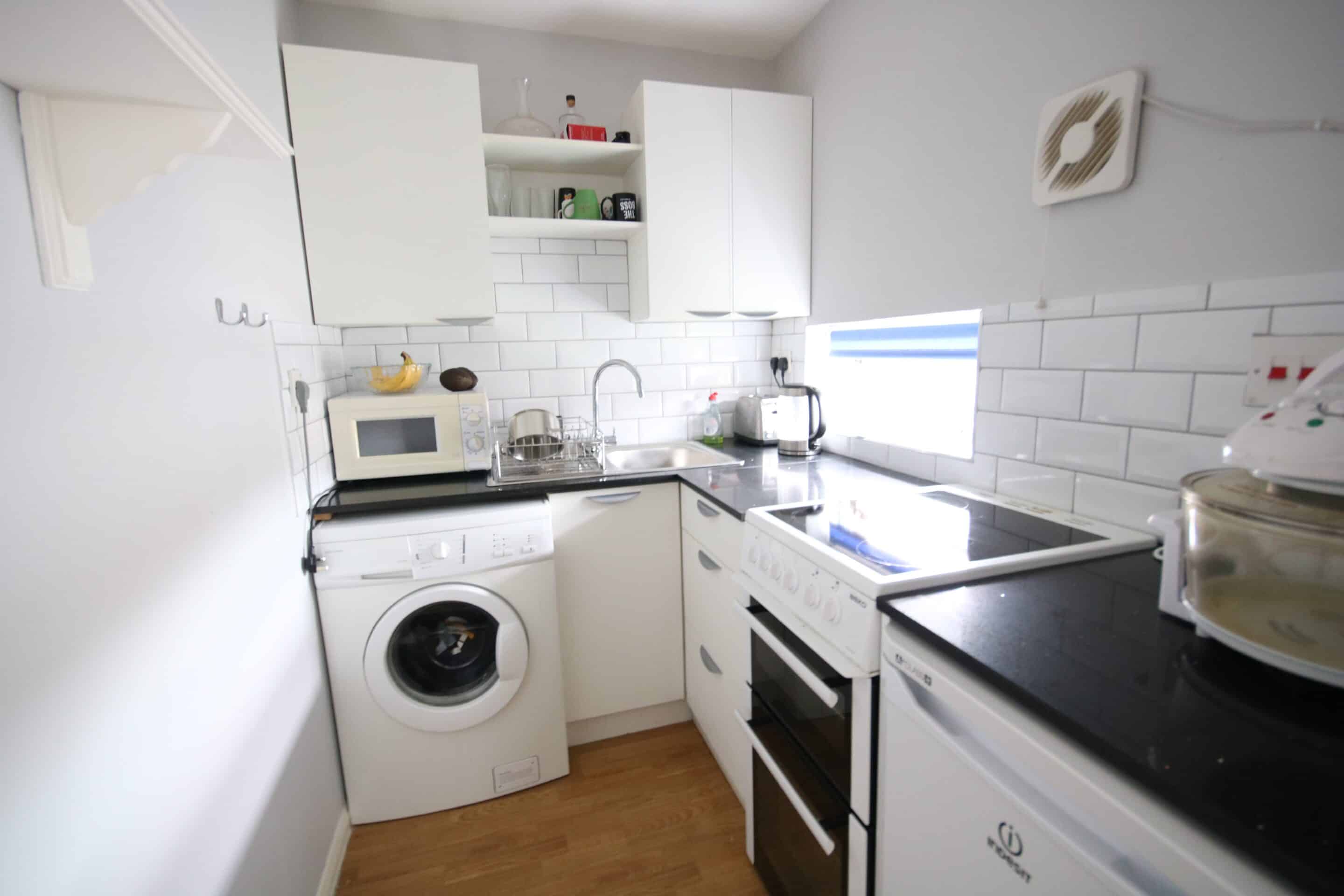 Flat Cobb Close in Datchet