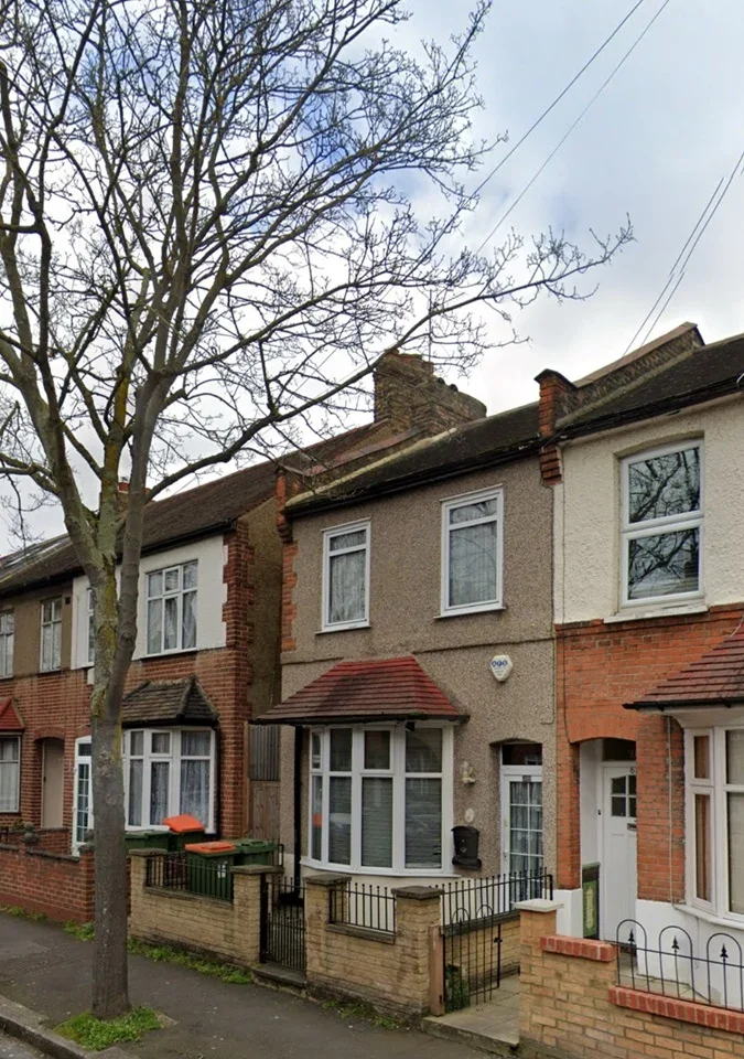 House Kimberley Avenue in Greater London