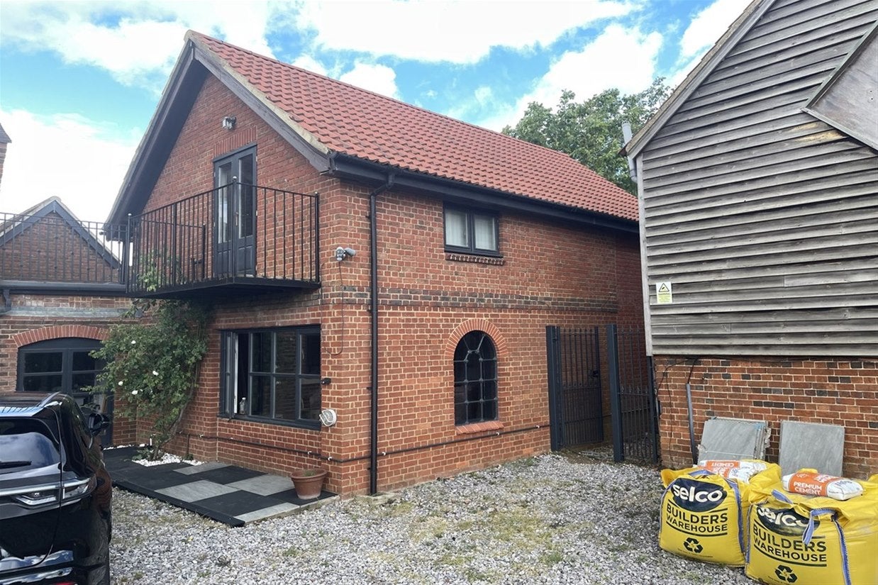 Room New Bath Road in Twyford