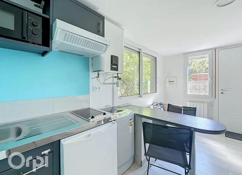 Room Rue Anatole France in Clermont-Ferrand