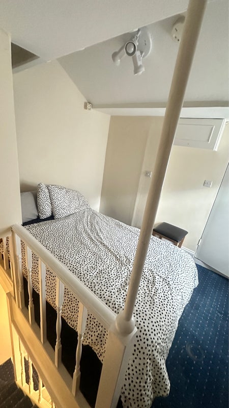 Room Hatherley Grove in City of Westminster