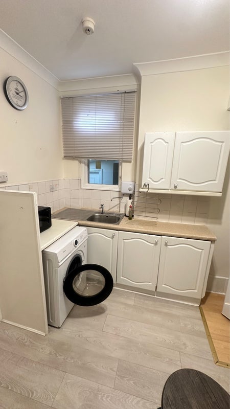 Room Hatherley Grove in City of Westminster