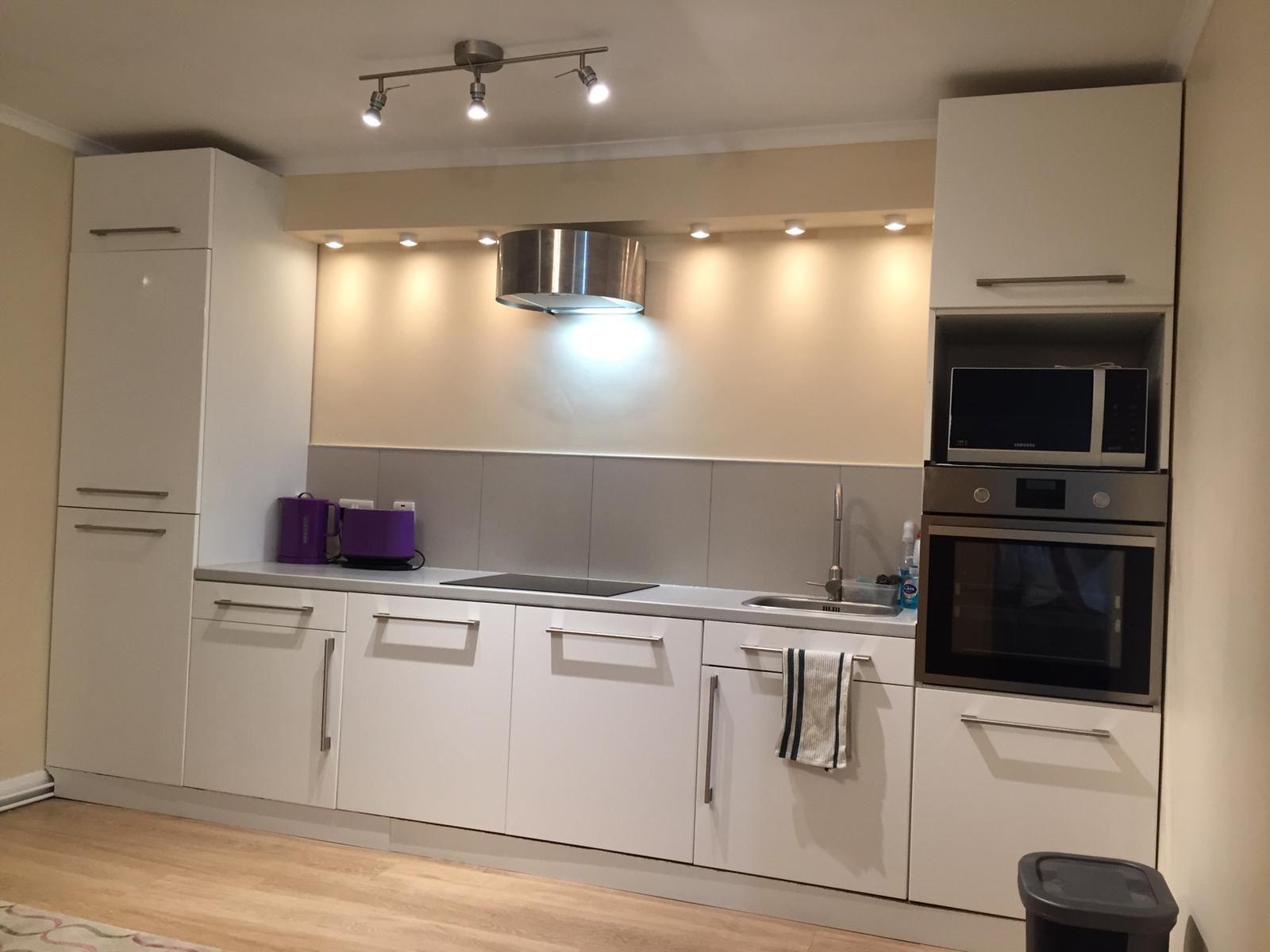 Flat Enfield Close in London