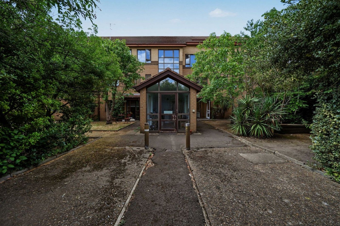 Flat Hillyard Street in Greater London
