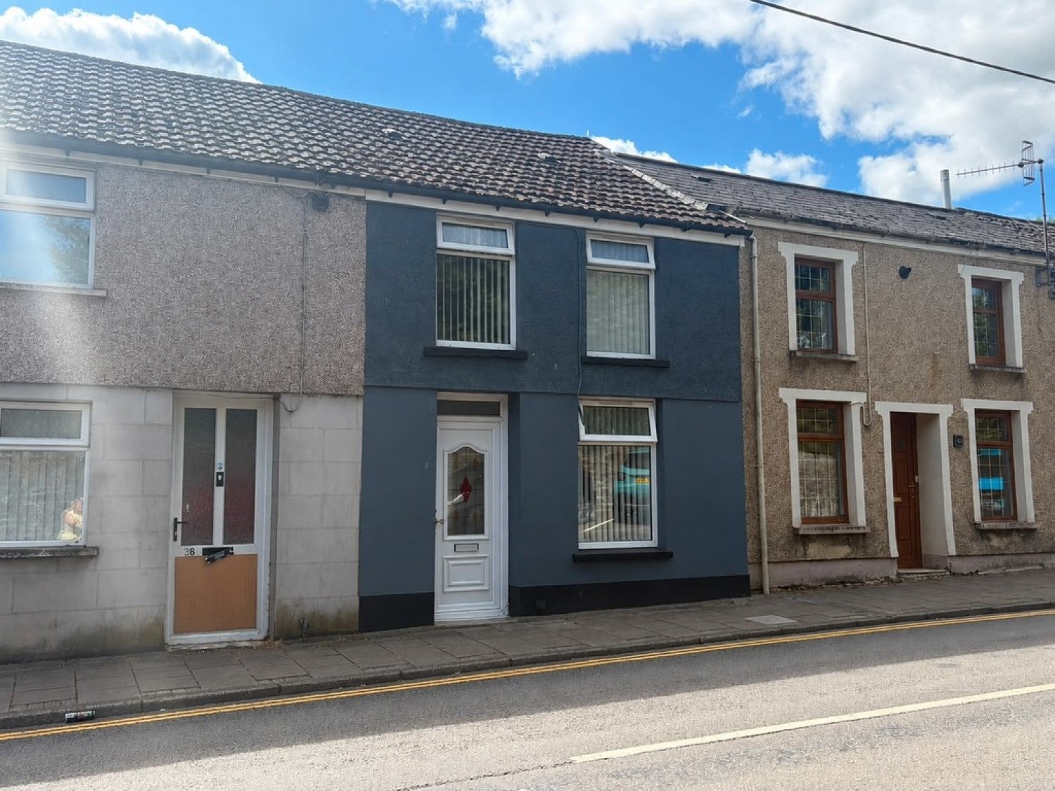 House Glan Road in Aberdare