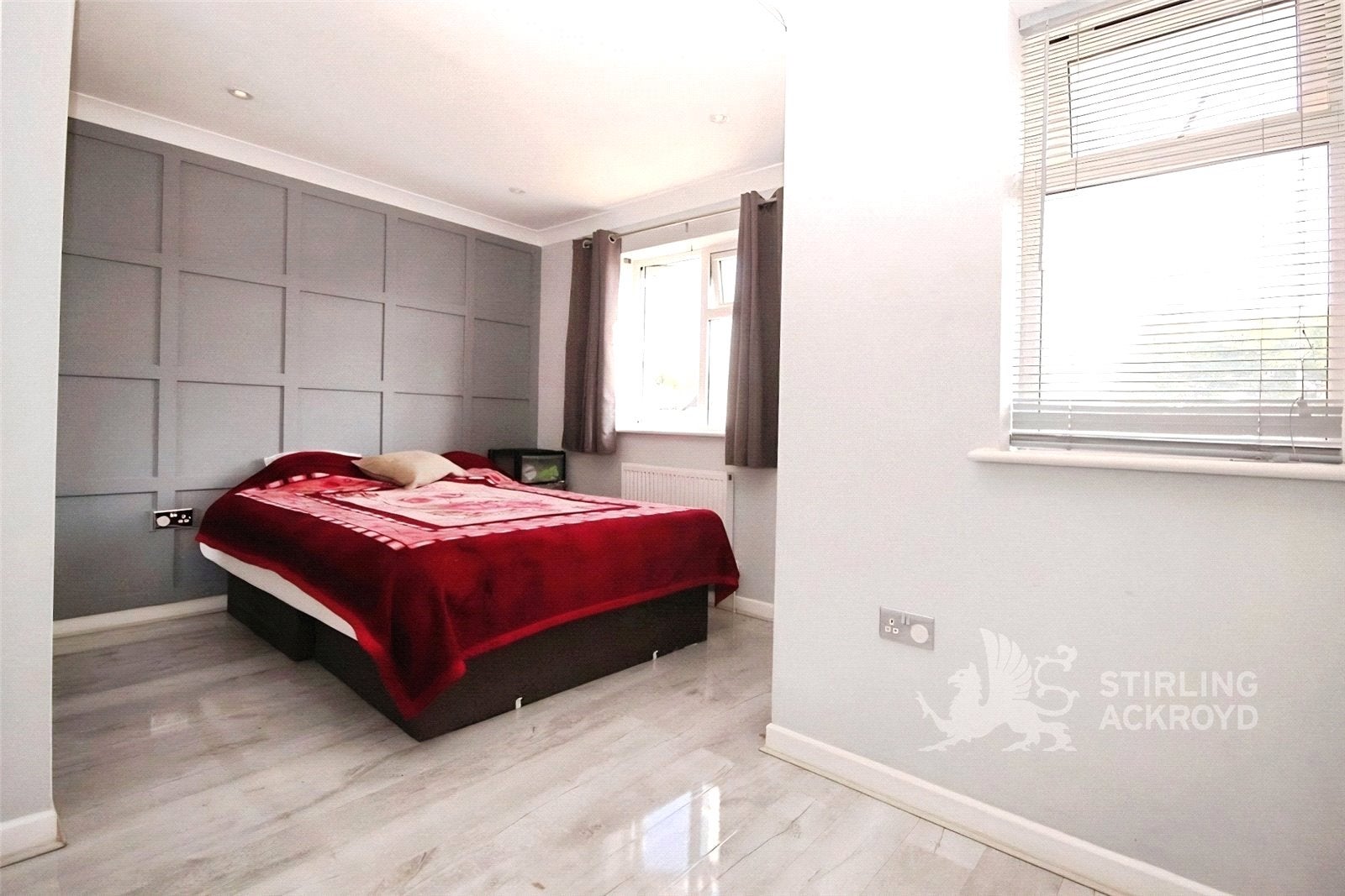 Room Aldershot Road in Guildford