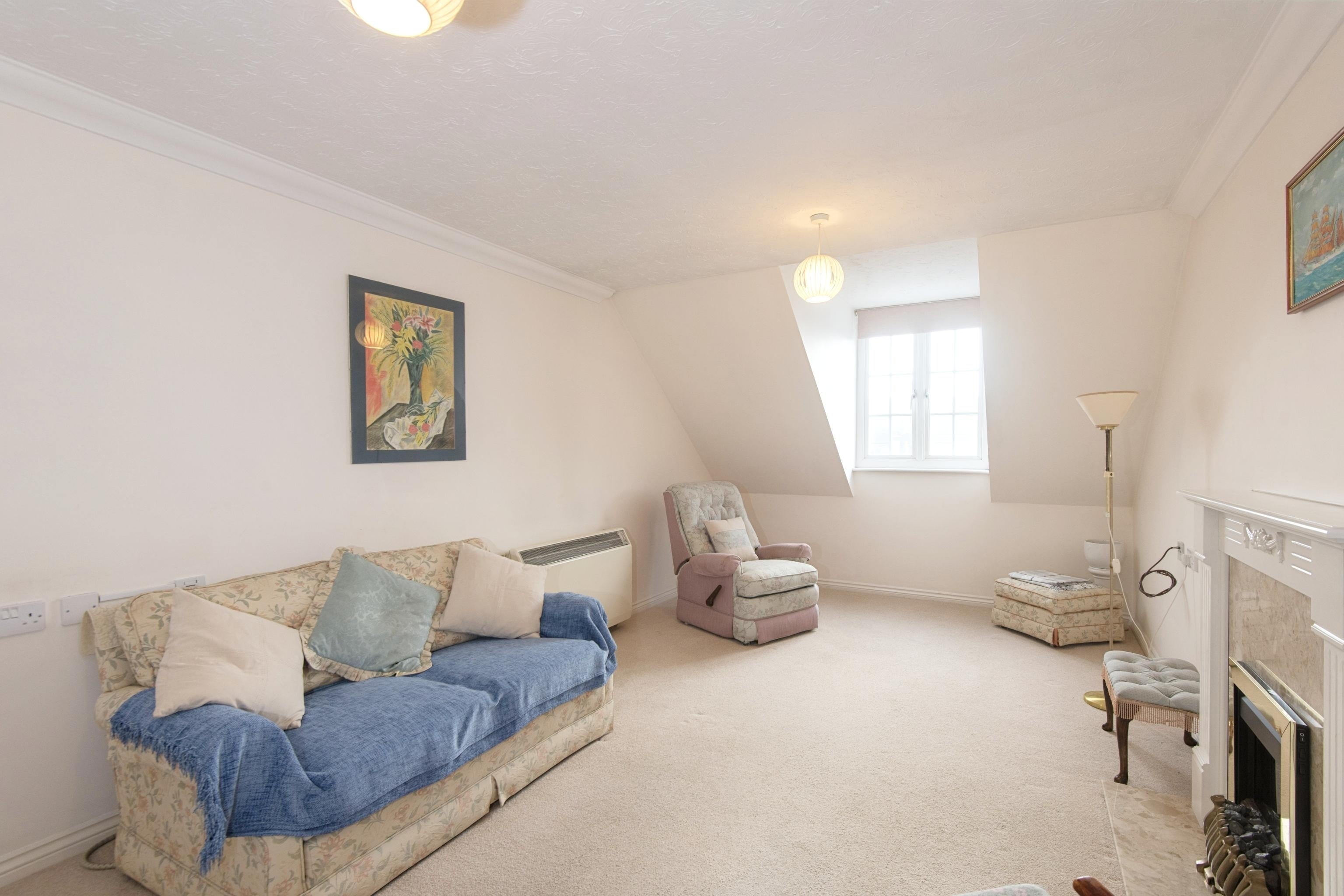 Flat Alma Road in Test Valley