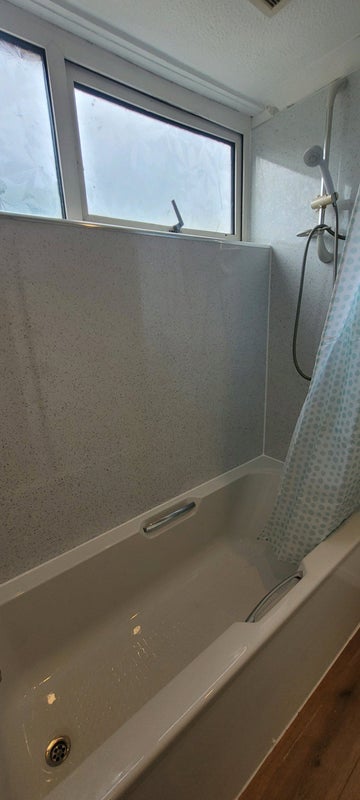 Room Durham Way in Breckland District