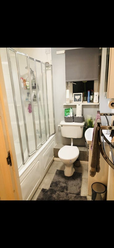 Room New Cross Road in Greater London