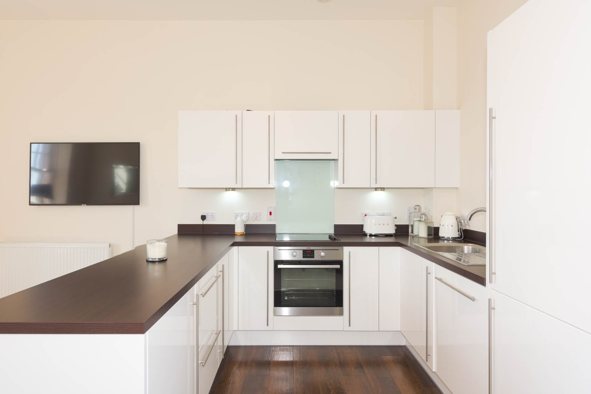 Flat Sherwood Way in Epsom and Ewell