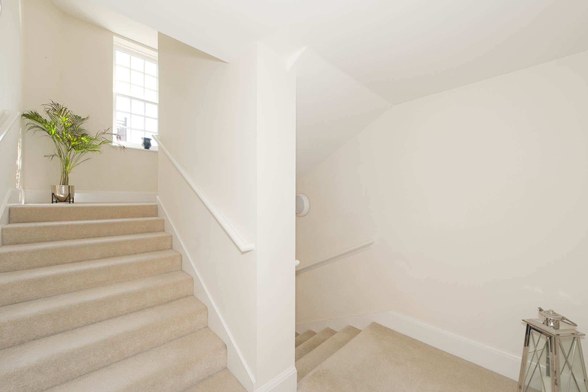 Flat Sherwood Way in Epsom and Ewell