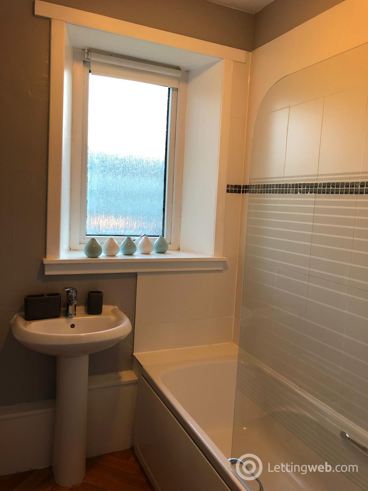 Flat Kerloch Place in Aberdeen City