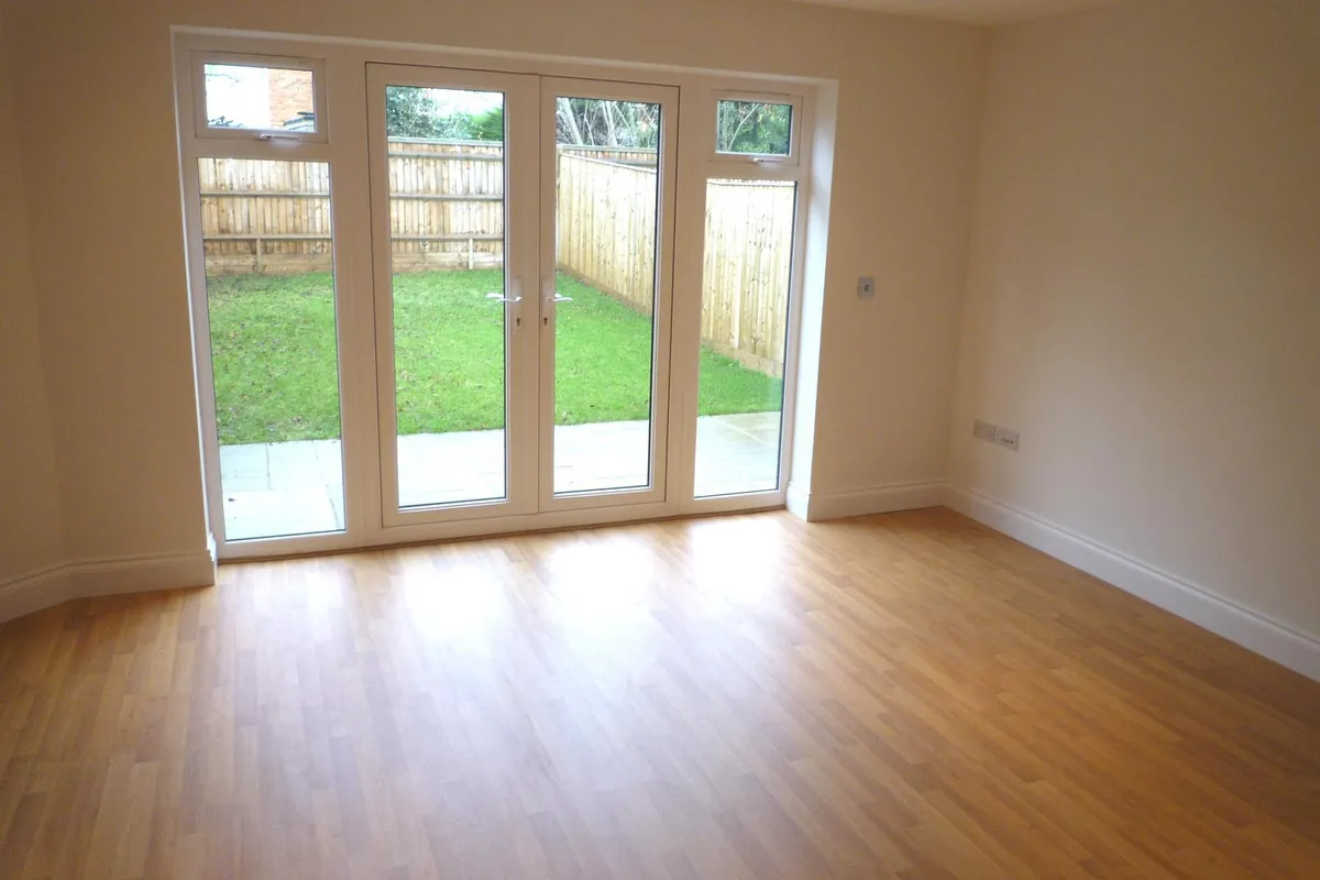 House Woodbury Close in Maidenhead