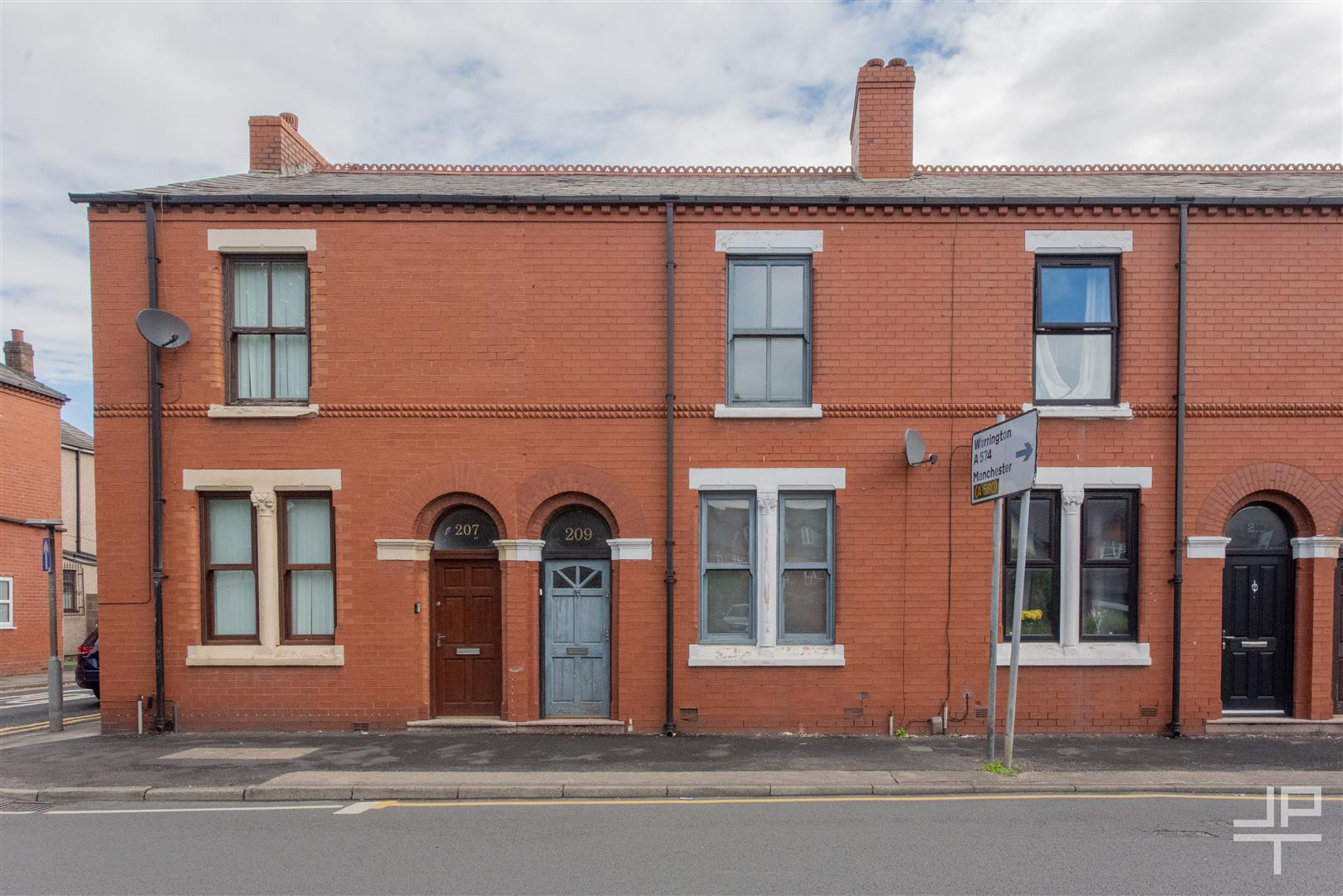 House Chapel Street in Leigh