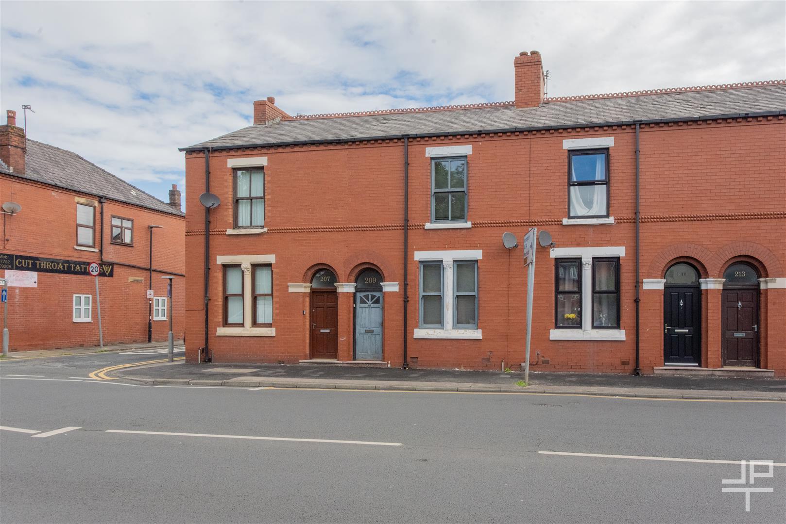 House Chapel Street in Leigh