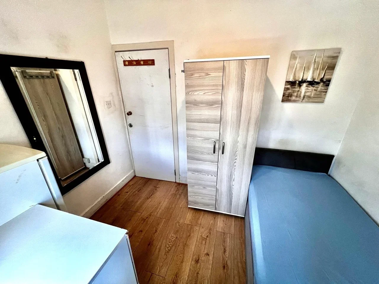Room Village Way in Greater London
