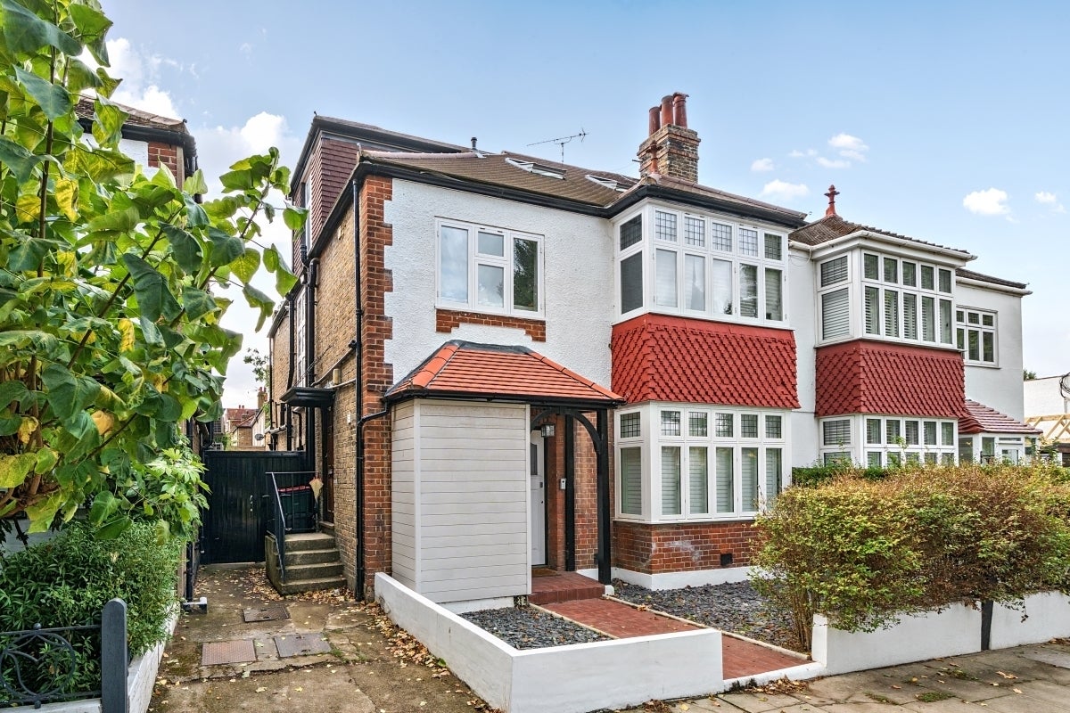 Flat South Side in Greater London
