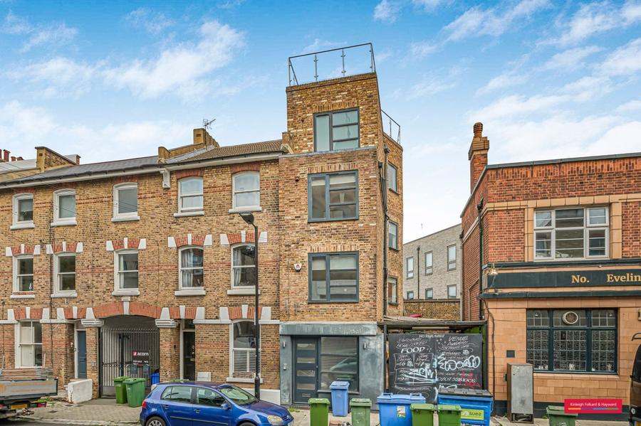 House Gautrey Road in Greater London