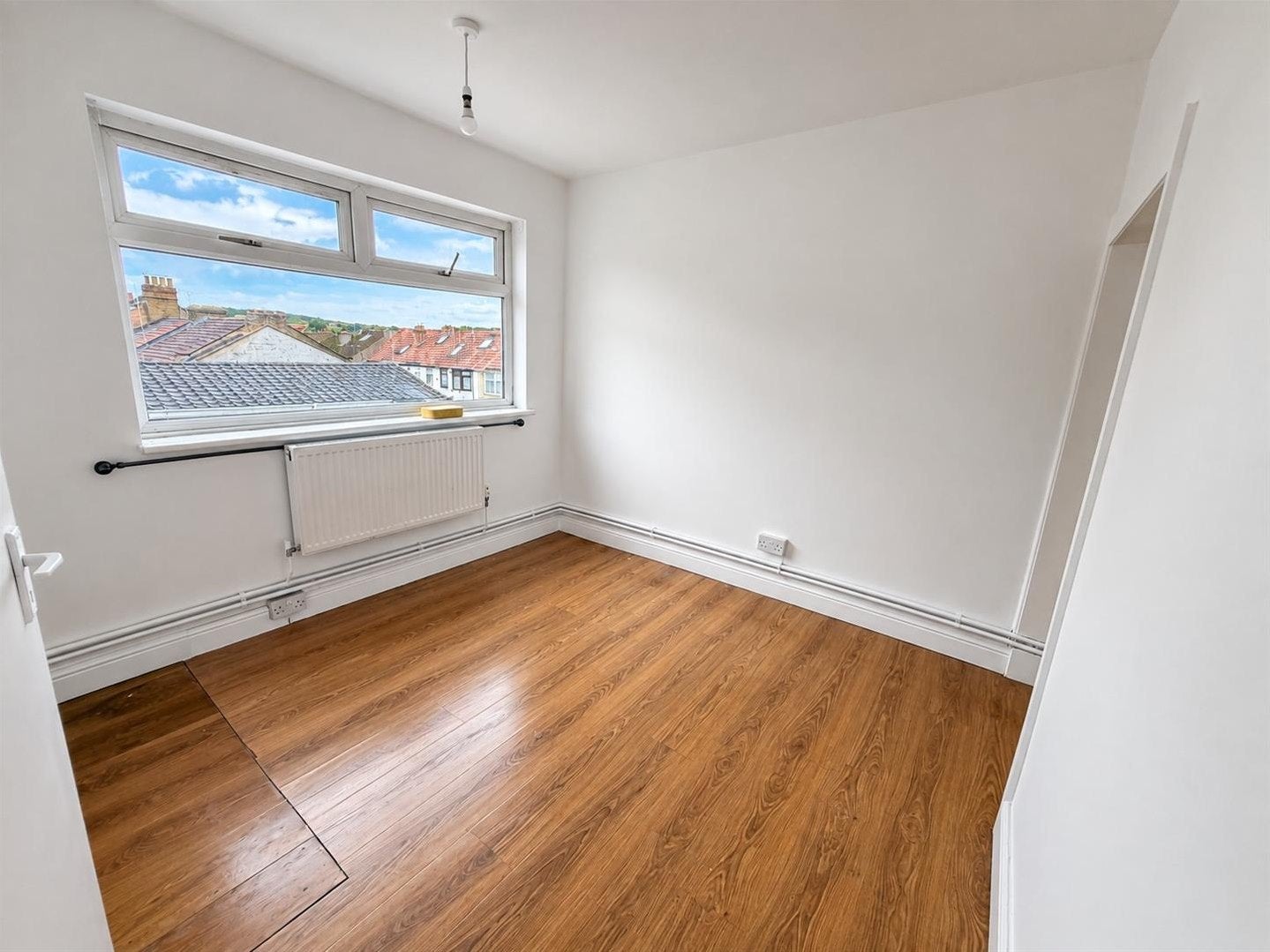 Flat Alpha Road in Greater London