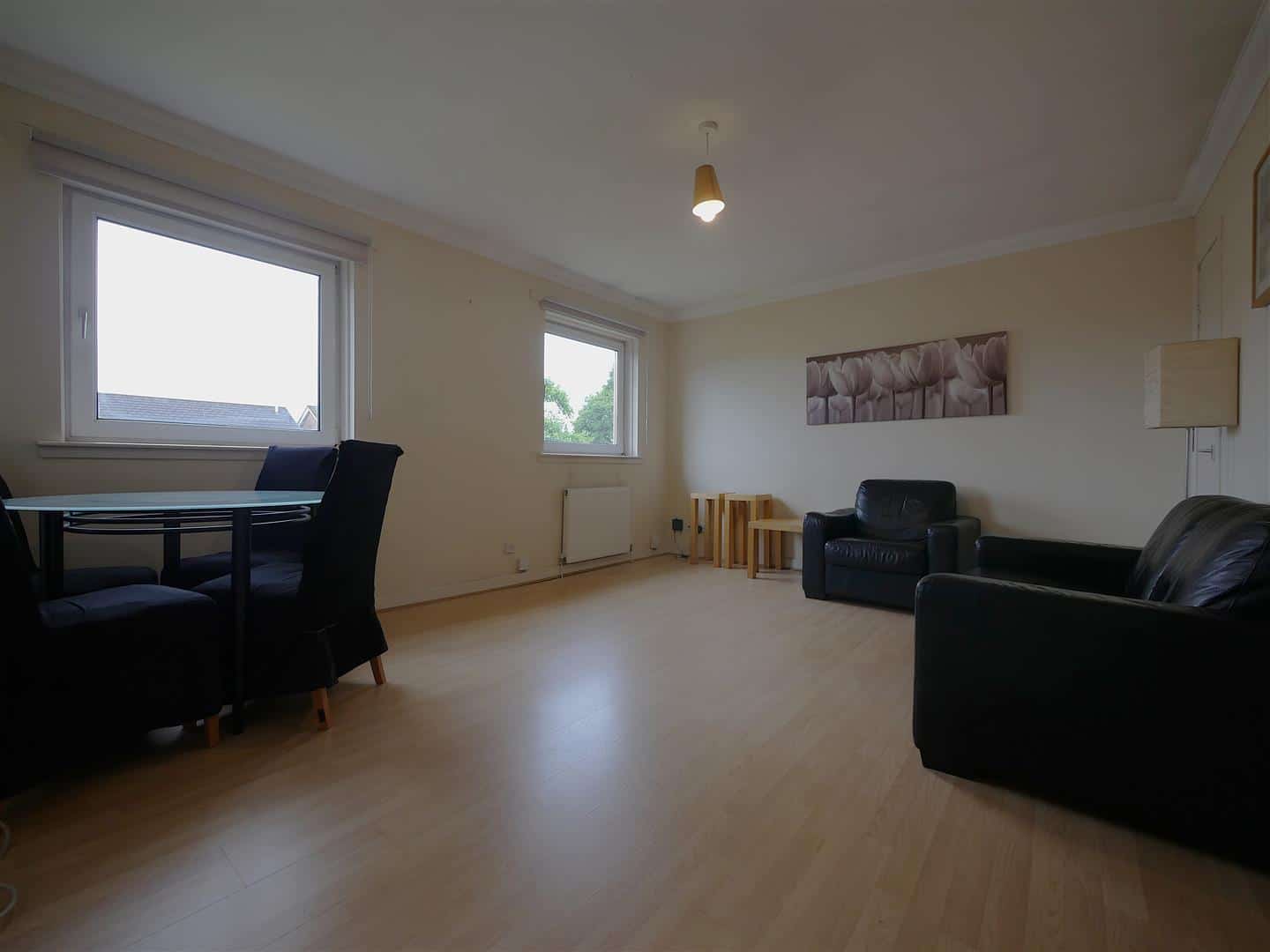 Flat Ochiltree Avenue in Glasgow