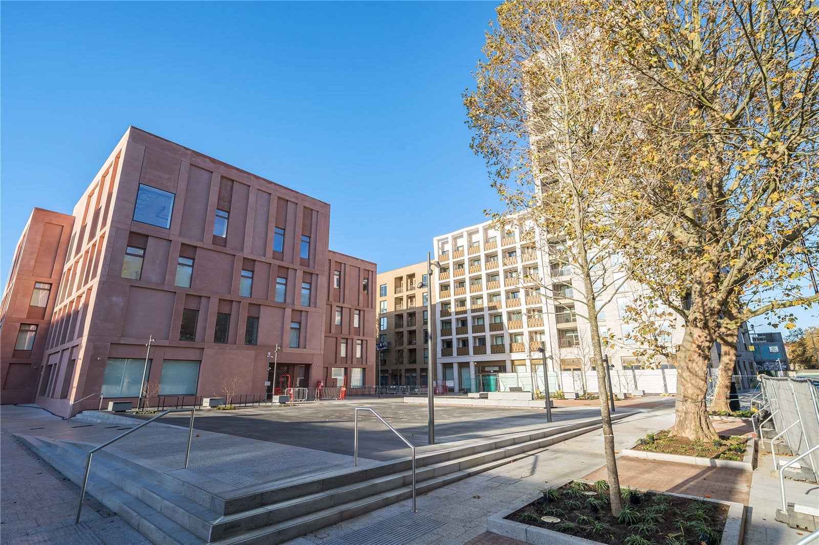 Flat Thurlow Street in Greater London