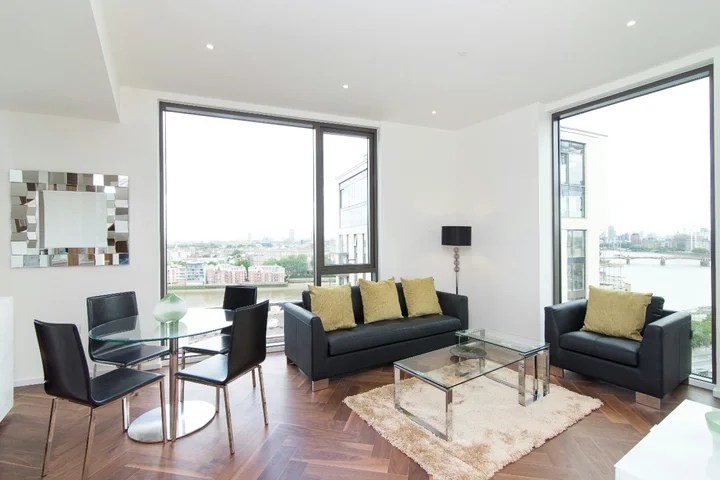 Flat Dorset Road in Greater London