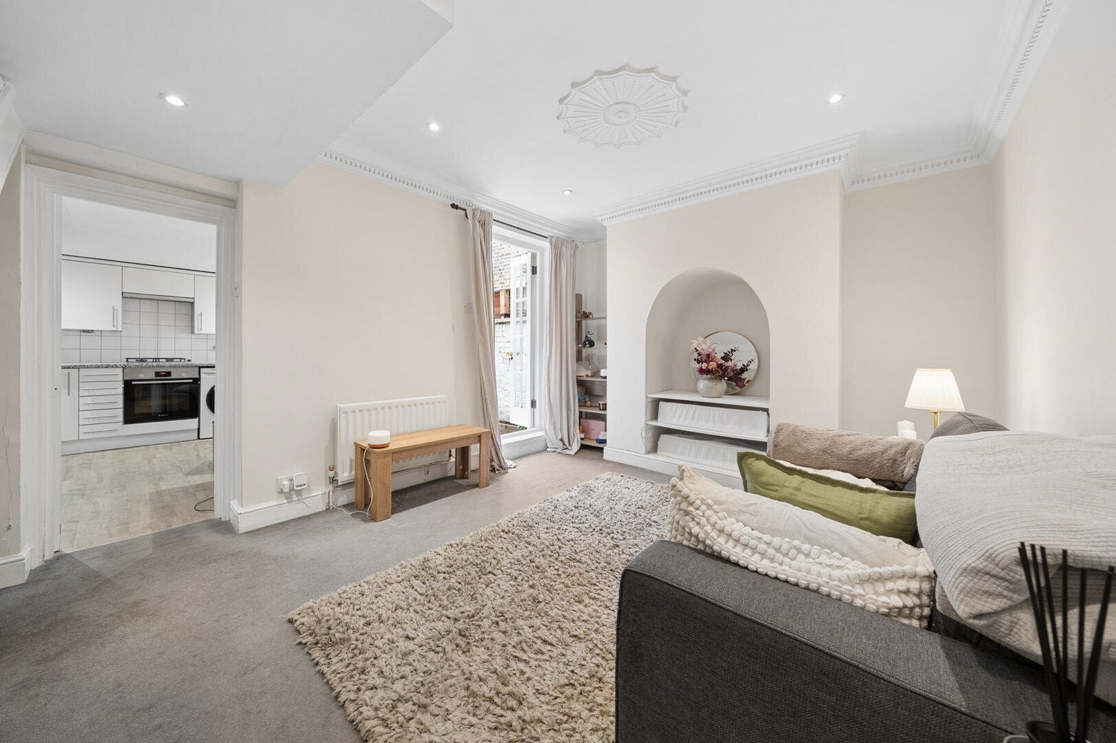 Flat Warriner Gardens in Greater London