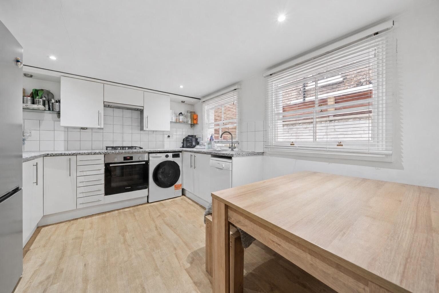 Flat Warriner Gardens in Greater London
