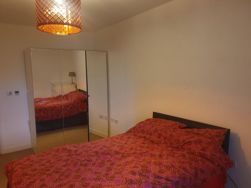 Room Drummond Way in Greater London