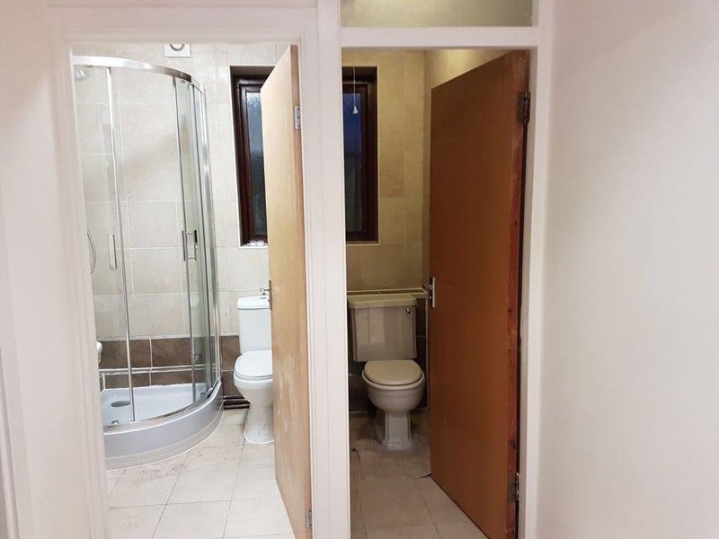 Room Burder Close in Greater London