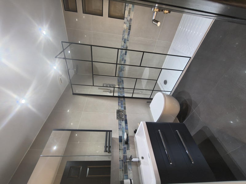 Flat Park Avenue in Greater London