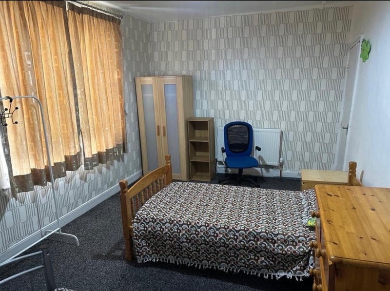 Room Colston Road in Bristol