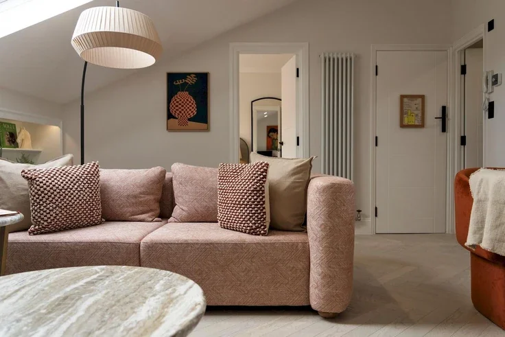 Flat Pembridge Gardens in Greater London