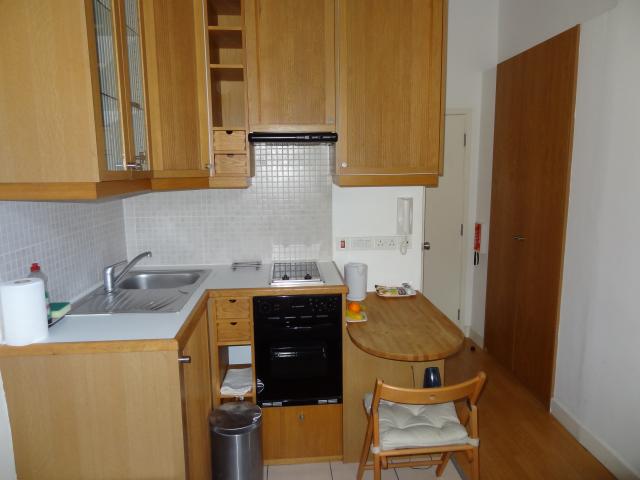 Flat Cartwright Gardens in Greater London