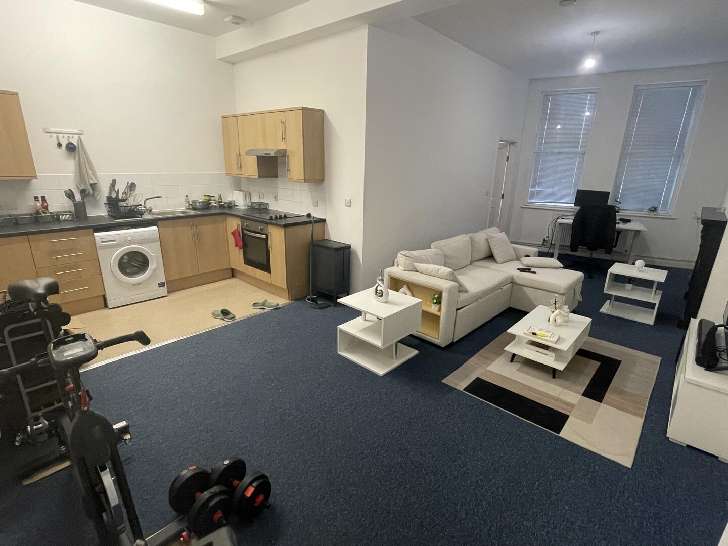 Flat George Lane in Greater London