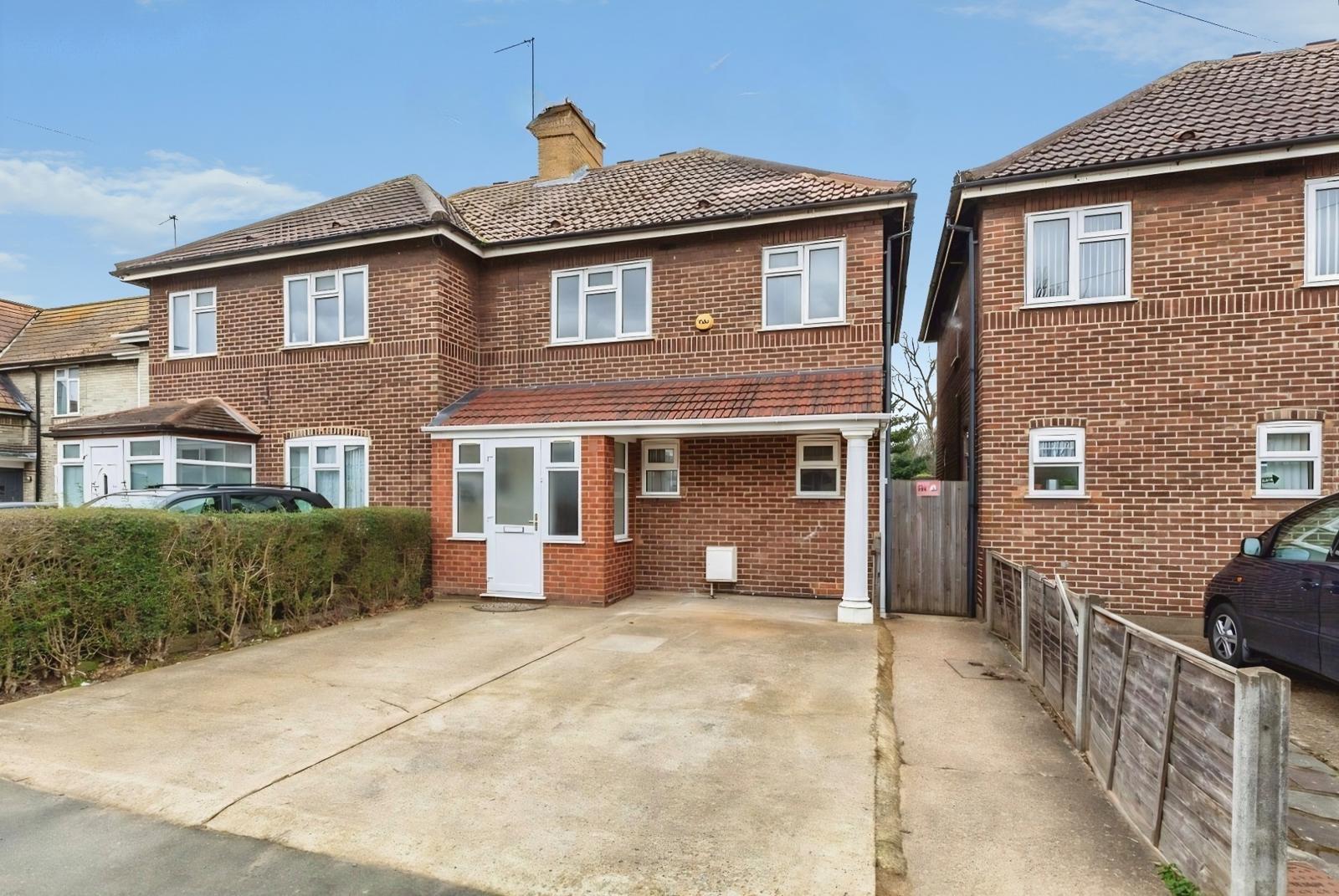 House Winslow Way in Greater London