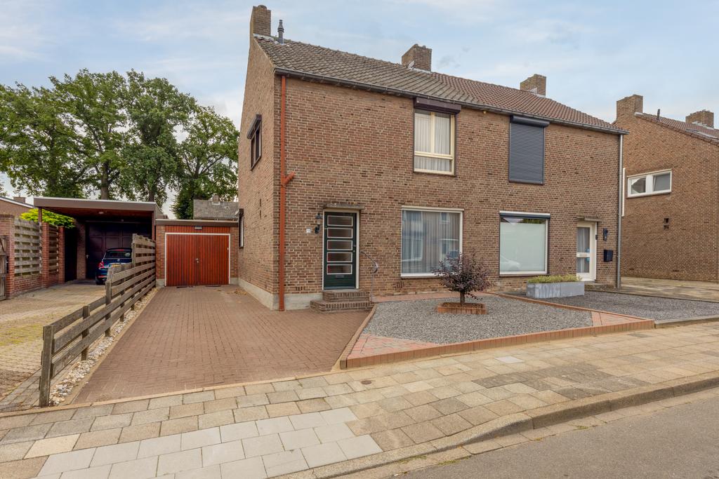 Huis Heer Gosewijnstraat 18 in Born