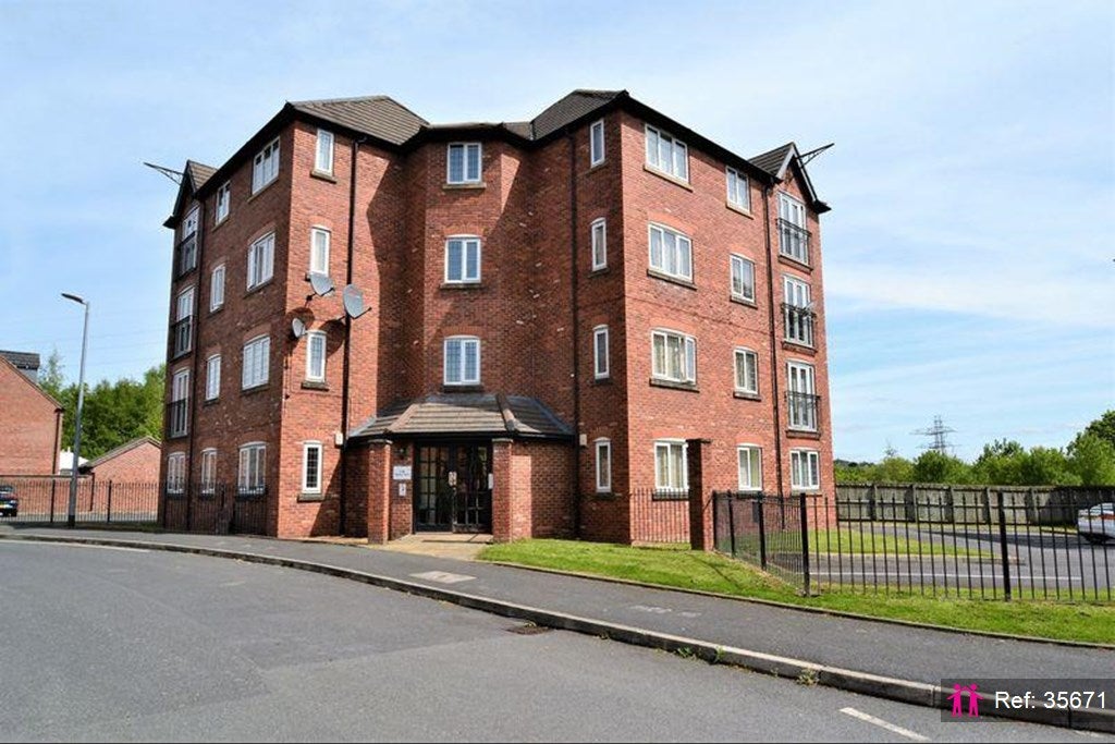 Flat Kilcoby Avenue in Salford