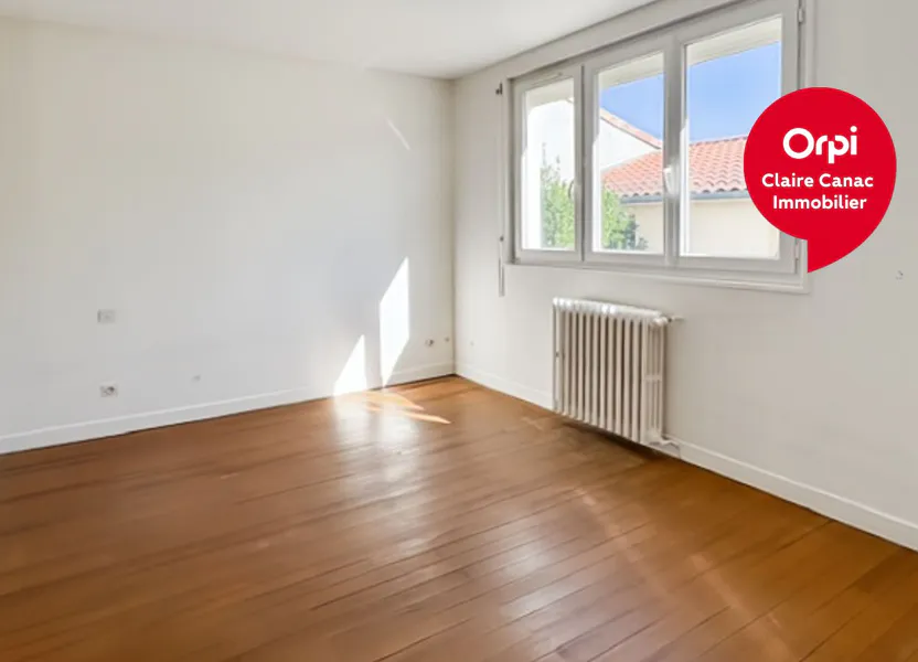 Appartement Place François Mitterrand à Verfeil