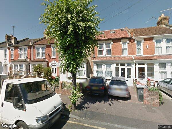 House Shakespeare Crescent in Greater London